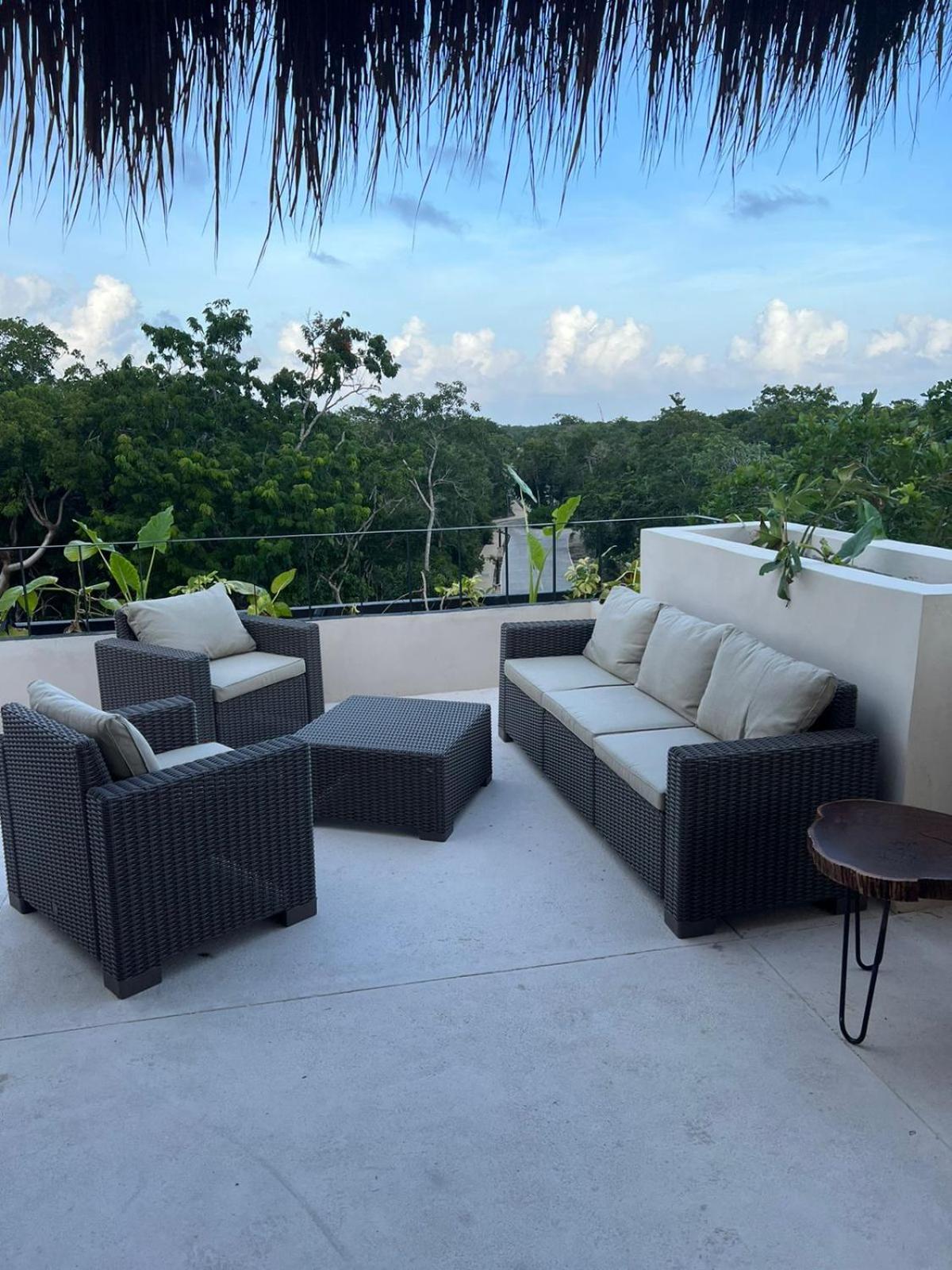 Dossantas Wellness & Jungle Retreat By Bt Homes Apartment
